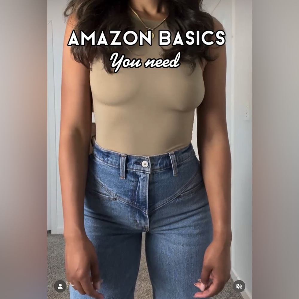 Abercrombie Curve Love Ultra High Rise 90s Straight Jean